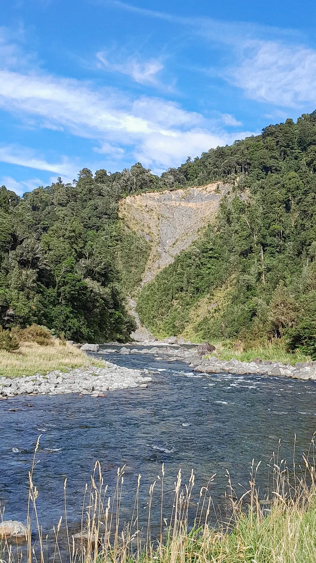 Totara Flats via Waiohine Gorge Track: The Active Slip Warning
