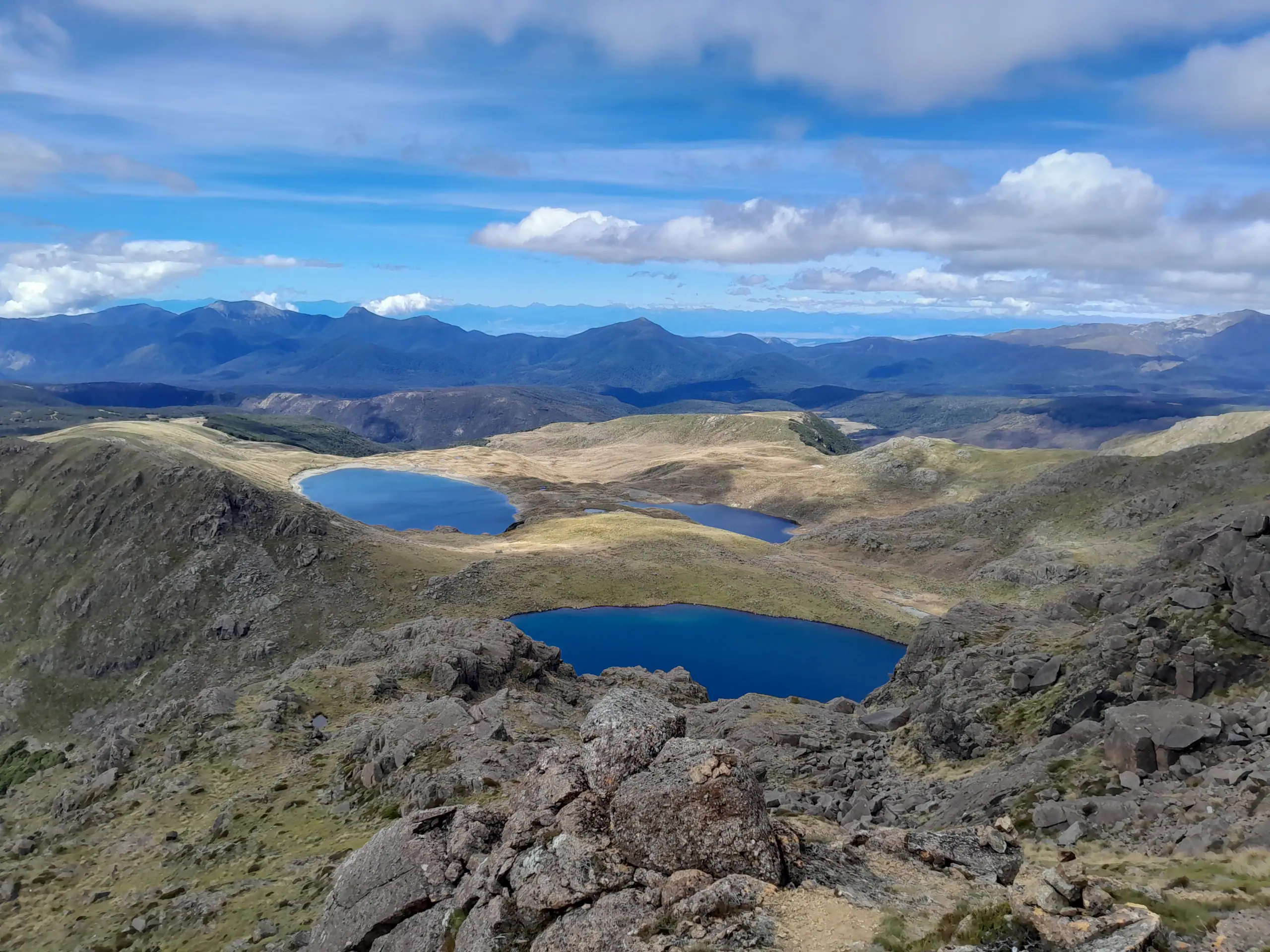Lake Sylvester & Lake Lockett Loop: A 2-day tramp in Kahurangi National Park